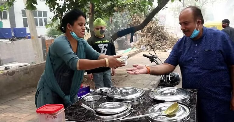 Asha Gupta has named her stall, Abhay de Special after her younger son, and operates it in Shastri Nagar. Asha Gupta has named her stall, Abhay de Special after her younger son, and operates it in Shastri Nagar.