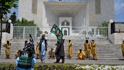 PDM supporters enter inside the Supreme Court of Pakistan building. PDM supporters enter inside the Supreme Court of Pakistan building.