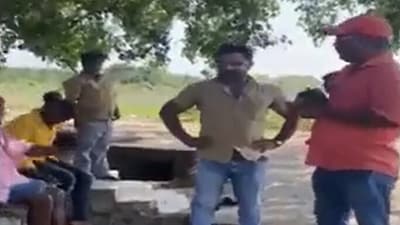 The villagers in Chitradurga refuse to pay electricity bill. (Twitter/ @amitmalviya) The villagers in Chitradurga refuse to pay electricity bill. (Twitter/ @amitmalviya)