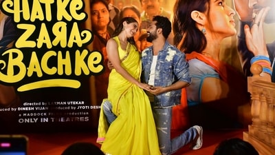 Sara Ali Khan and Vicky Kaushal also did a romantic dance during the trailer launch. While Sara looked beautiful in a yellow saree, Vicky sported a denim-on-denim look. (Varinder Chawla) Sara Ali Khan and Vicky Kaushal also did a romantic dance during the trailer launch. While Sara looked beautiful in a yellow saree, Vicky sported a denim-on-denim look. (Varinder Chawla)