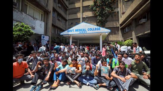 Students staging a protest at Government Medical College and Hospital in Jammu on Monday. (HT Photo)