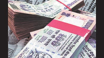 Many independent economists now believe that the expected inflation for 2023-24 could turn out to be lower than the 5.2% mark, which is what the April MPC projected (BLOOMBERG NEWS) Many independent economists now believe that the expected inflation for 2023-24 could turn out to be lower than the 5.2% mark, which is what the April MPC projected (BLOOMBERG NEWS)