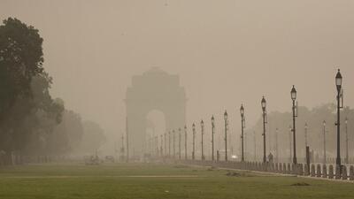 New Delhi, India - May 16, 2023: A thick layer of dust is seen engulfed around the city at Kartavya Path in New Delhi, India, on Tuesday, May 16, 2023. (Photo by Raj K Raj/ Hindustan Times) (Hindustan Times) New Delhi, India - May 16, 2023: A thick layer of dust is seen engulfed around the city at Kartavya Path in New Delhi, India, on Tuesday, May 16, 2023. (Photo by Raj K Raj/ Hindustan Times) (Hindustan Times)