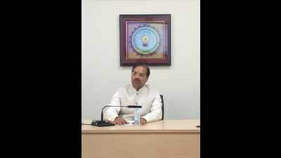 New VC of Dr APJ Abdul Kalam Technical University Prof Jai Prakash Pandey addressing a press conference after taking charge. (Sourced) New VC of Dr APJ Abdul Kalam Technical University Prof Jai Prakash Pandey addressing a press conference after taking charge. (Sourced)