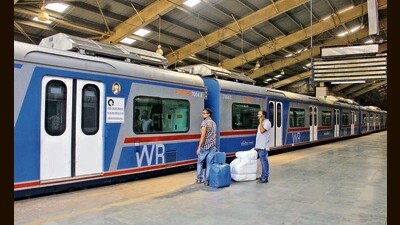 There are about 15 air conditioned trains operating on both the Western Railway and Central Railway lines of Mumbai. (HT PHOTO) There are about 15 air conditioned trains operating on both the Western Railway and Central Railway lines of Mumbai. (HT PHOTO)