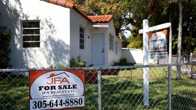 MIAMI, FLORIDA - FEBRUARY 22: A For Sale sign displayed in front of a home on February 22, 2023 in Miami, Florida. US home sales declined in January for the 12th consecutive month as high mortgage rates along with high prices kept people shopping for homes out of the market. It was the weakest home sales activity since 2010. (Getty Images via AFP) MIAMI, FLORIDA - FEBRUARY 22: A For Sale sign displayed in front of a home on February 22, 2023 in Miami, Florida. US home sales declined in January for the 12th consecutive month as high mortgage rates along with high prices kept people shopping for homes out of the market. It was the weakest home sales activity since 2010. (Getty Images via AFP)
