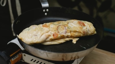 Veggie omelette: Beat eggs with diced vegetables such as bell peppers, mushrooms, onions, and tomatoes. Cook in a pan until set, and enjoy a colourful and filling breakfast. (Pexels) Veggie omelette: Beat eggs with diced vegetables such as bell peppers, mushrooms, onions, and tomatoes. Cook in a pan until set, and enjoy a colourful and filling breakfast. (Pexels)