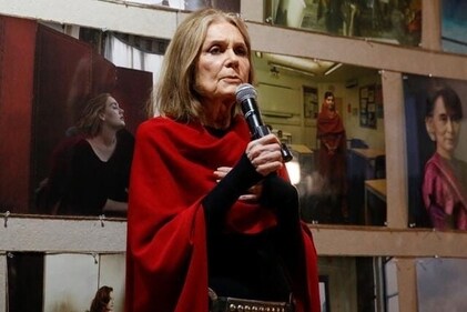 Writer and activist Gloria Steinem speaks about photographer Annie Leibovitz’ new exhibit 'WOMEN. (Reuters Photo) Writer and activist Gloria Steinem speaks about photographer Annie Leibovitz’ new exhibit 'WOMEN. (Reuters Photo)