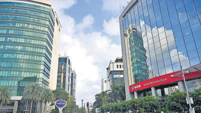 An executive from the top management of a company, who did not wish to be named, said, “Over a period of time, traffic jams have become so acute at peak hours in BKC that I was compelled to switch to taking the local train from my residence in the western suburbs.” (Vijay Bate/HT Photo) An executive from the top management of a company, who did not wish to be named, said, “Over a period of time, traffic jams have become so acute at peak hours in BKC that I was compelled to switch to taking the local train from my residence in the western suburbs.” (Vijay Bate/HT Photo)