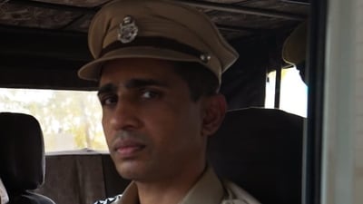 Gulshan Devaiah plays a cop in the web series Dahaad.