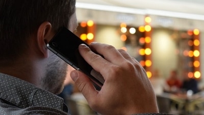 The time spent on mobile phones could be better utilized for exercising, meeting people in person, and engaging in outdoor activities, which undoubtedly have more health benefits. (Pixabay) The time spent on mobile phones could be better utilized for exercising, meeting people in person, and engaging in outdoor activities, which undoubtedly have more health benefits. (Pixabay)