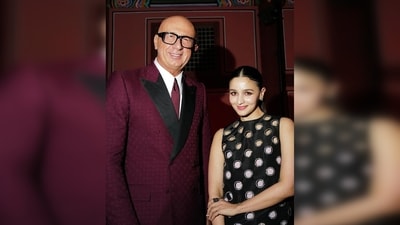 Alia Bhatt teamed her little black dress with Gucci’s Interlocking G Studs Sandals worth USD 1290 (INR 1.06 lakhs approx). (Instagram/@aliaabhatt) Alia Bhatt teamed her little black dress with Gucci’s Interlocking G Studs Sandals worth USD 1290 (INR 1.06 lakhs approx). (Instagram/@aliaabhatt)