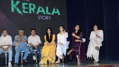 The Kerala Story's team Vipul Amrutlal Shah Sudipto Sen, Adah Sharma, Yogita Bihani, Siddhi Idnani and Sonia Balani at an event in Bandra, Mumbai. The Kerala Story's team Vipul Amrutlal Shah Sudipto Sen, Adah Sharma, Yogita Bihani, Siddhi Idnani and Sonia Balani at an event in Bandra, Mumbai.