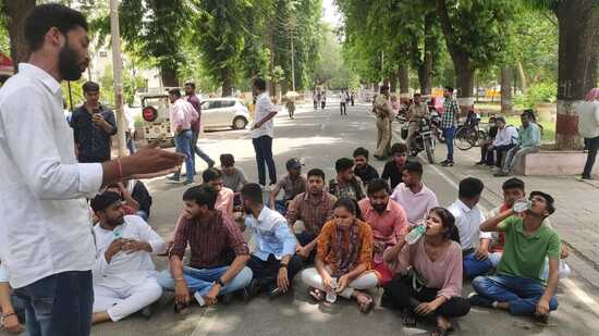 The ABVP activists staging a demonstration at LU on Wednesday (HT Photo)