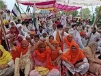 Farmers protest at Devidas Pura in Amritsar (HT Photo)