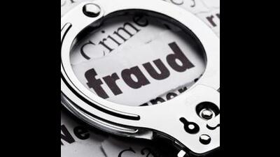 Acting on the FIR registered against the woman, sub-inspector Lakhvir Singh found that Jyoti used to file a fake complaint against innocent people and Sudesh, her friend, used to help her extort money from her victims to settle the matter.