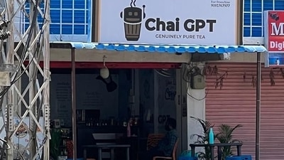 The ‘GPT’ in the tea stall’s name stands for ‘Genuinely Pure Tea’. The ‘GPT’ in the tea stall’s name stands for ‘Genuinely Pure Tea’.