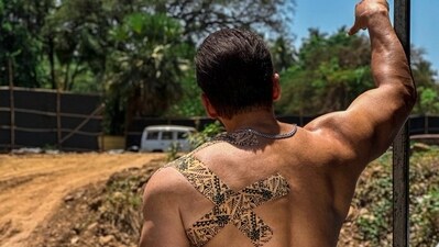 Salman Khan posted an photo of his injured body on Twitter.