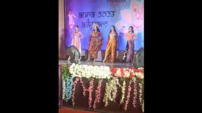Students participate in an event as part of AURA 2023 in Lucknow on Thursday (HT Photo) Students participate in an event as part of AURA 2023 in Lucknow on Thursday (HT Photo)