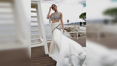 Sara Ali Khan's day-2 Cannes look is a creation of the designer duo Abu Jani and Sandeep Khosla. (Instagram/@saraalikhan95) Sara Ali Khan's day-2 Cannes look is a creation of the designer duo Abu Jani and Sandeep Khosla. (Instagram/@saraalikhan95)
