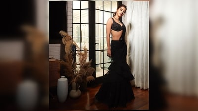 Pooja Hegde merged ethnic with modern elements and left the internet captivated.&nbsp; (Instagram/@stylebyami)