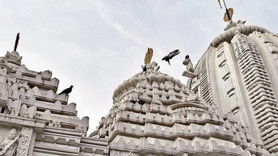 Delhiwale: Hauz Khas's white pinnacle Delhiwale: Hauz Khas's white pinnacle
