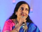 Anuradha Paudwal is not a fan of Arijit Singh's version of Aaj Phir Tum Pe. Anuradha Paudwal is not a fan of Arijit Singh's version of Aaj Phir Tum Pe.