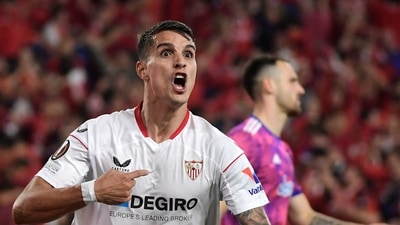 Sevilla's Argentinian forward Erik Lamela celebrates scoring his team's second goal during the UEFA Europa League semi-final second leg football match between Sevilla FC and Juventus at the Ramon Sanchez Pizjuan stadium in Seville (AFP) Sevilla's Argentinian forward Erik Lamela celebrates scoring his team's second goal during the UEFA Europa League semi-final second leg football match between Sevilla FC and Juventus at the Ramon Sanchez Pizjuan stadium in Seville (AFP)