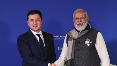 Prime Minister Narendra Modi with Ukrainian President Volodymyr Zelenskyy in Glasgow (Twitter/@narendramodi) Prime Minister Narendra Modi with Ukrainian President Volodymyr Zelenskyy in Glasgow (Twitter/@narendramodi)