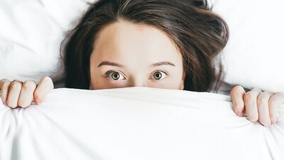 Sleeping with a flat pillow: Reduce neck and shoulder pain by lowering your head’s elevation. You need to use a flat or orthopaedic pillow if you wake up with consistent pain in your upper back, neck, shoulders or collarbone area. (Representative Image (Unsplash)) Sleeping with a flat pillow: Reduce neck and shoulder pain by lowering your head’s elevation. You need to use a flat or orthopaedic pillow if you wake up with consistent pain in your upper back, neck, shoulders or collarbone area. (Representative Image (Unsplash))