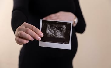 Amniocentesis: All you need to know about this invasive prenatal test (Photo by Volodymyr Hryshchenko on Unsplash) Amniocentesis: All you need to know about this invasive prenatal test (Photo by Volodymyr Hryshchenko on Unsplash)