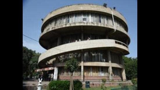 The rehearsal of the convocation, where Vice-President of India and PU chancellor Jagdeep Dhankhar, will be the chief guest, will be held on Friday. (HT File Photo)