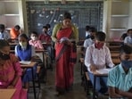 Female teachers should be dressed in "decent salwar suit/ saree/ mekhela-chador" and not casual attire such as T-shirt, jeans and leggings, a government notification said.