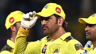 Chennai Super Kings' Mahendra Singh Dhoni (C) (AFP) Chennai Super Kings' Mahendra Singh Dhoni (C) (AFP)