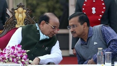 Delhi Lieutenant Governor Vinai Kumar Saxena with Delhi chief minister Arvind Kejriwal during the Armed Forces Flag Day 2022 at Raj Bhawan in New Delhi. (ANI) Delhi Lieutenant Governor Vinai Kumar Saxena with Delhi chief minister Arvind Kejriwal during the Armed Forces Flag Day 2022 at Raj Bhawan in New Delhi. (ANI)