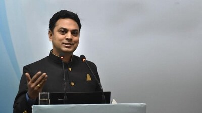 Krishnamurthy Subramanian.