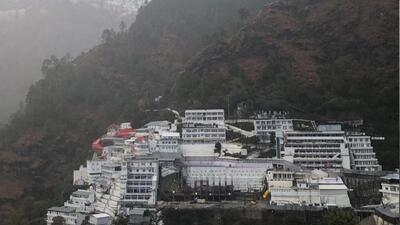 Shri Mata Vaishno Devi Shrine Board is anticipating the burgeoning devotees at the cave over the next couple of months. (HT File)
