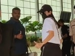 Anushka Sharma at Mumbai airport on Sunday. (Picsl Viral Bhayani) Anushka Sharma at Mumbai airport on Sunday. (Picsl Viral Bhayani)