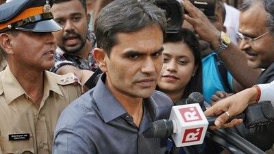 Former Narcotics Control Bureau zonal director Sameer Wankhede at the Bombay high court for a hearing on the Aryan Khan case in Mumbai on Friday. (ANI) Former Narcotics Control Bureau zonal director Sameer Wankhede at the Bombay high court for a hearing on the Aryan Khan case in Mumbai on Friday. (ANI)