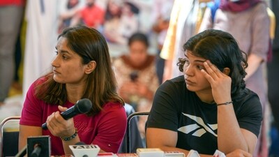 Wrestlers Vinesh Phogat and Sakshi Malik address a press conference (Amit Sharma) Wrestlers Vinesh Phogat and Sakshi Malik address a press conference (Amit Sharma)