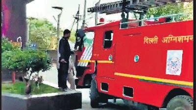 Screengrab of a video of the fire tender at the cinema hall. (HT PHOTO) Screengrab of a video of the fire tender at the cinema hall. (HT PHOTO)