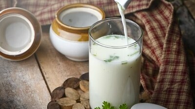 Buttermilk: Being a low-calorie beverage, this magical drink may aid in weight loss. Additionally, it helps in promoting satiety and reducing appetite. (Unsplash) Buttermilk: Being a low-calorie beverage, this magical drink may aid in weight loss. Additionally, it helps in promoting satiety and reducing appetite. (Unsplash)