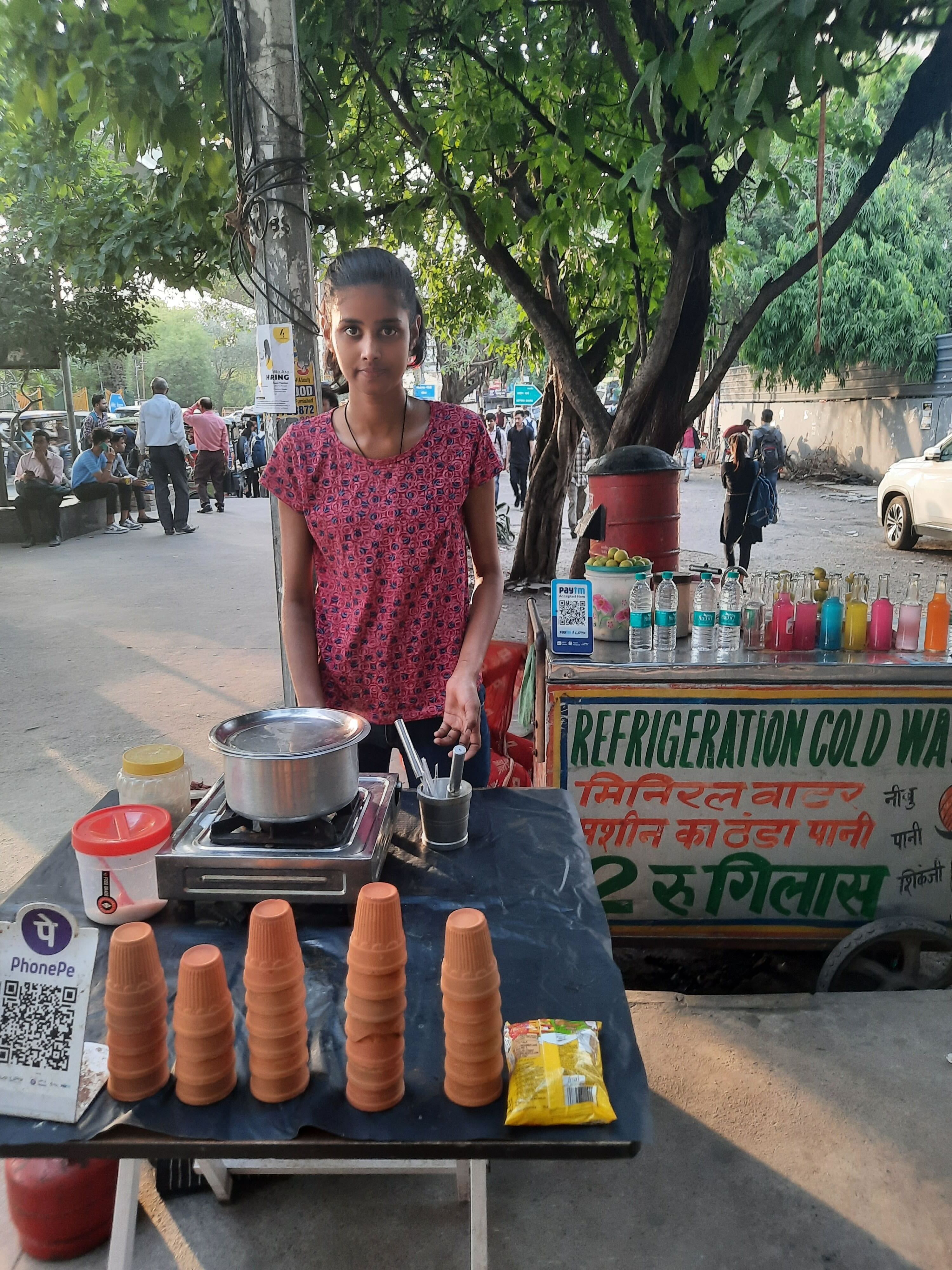 Muskan Jaiswal initially set-up a stall in Noida, to support her NEET preparation, but soon chai turned to become her best friend. Muskan Jaiswal initially set-up a stall in Noida, to support her NEET preparation, but soon chai turned to become her best friend.