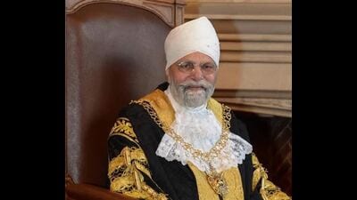 A local British Sikh councillor Jaswant Singh Birdi based in Coventry has made history for the central England city by becoming its first turban-wearing Lord Mayor. (Sourced) A local British Sikh councillor Jaswant Singh Birdi based in Coventry has made history for the central England city by becoming its first turban-wearing Lord Mayor. (Sourced)