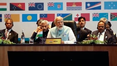 Prime Minister Narendra Modi, center, addresses a meeting with Pacific Island leaders to discuss ways to better cooperate in Port Moresby, Papua New Guinea, (AP)
