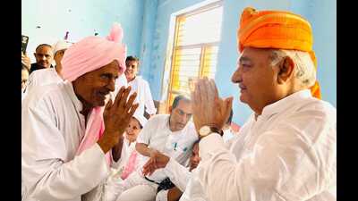 Former chief minister and leader of Opposition Bhupinder Singh Hooda concludes his public outreach programmes in Garhi Sampla-Kiloi constituency. (HT photo)