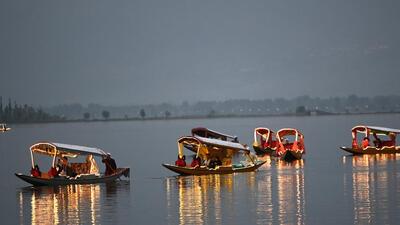 G20 Delegates were treated to a shikara ride on the Dal Lake in Srinagar. (Waseem Andrabi/HT) G20 Delegates were treated to a shikara ride on the Dal Lake in Srinagar. (Waseem Andrabi/HT)