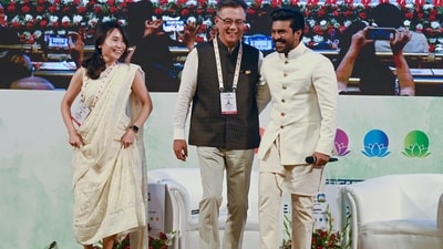 Ram Charan and Chang Jae-bok, Korean Ambassador To India, dance on Oscar-winning song Naatu Naatu as they attend G20 tourism meeting in Srinagar on May 22, 2023. (Photo by Tauseef Mustafa / AFP) (AFP) Ram Charan and Chang Jae-bok, Korean Ambassador To India, dance on Oscar-winning song Naatu Naatu as they attend G20 tourism meeting in Srinagar on May 22, 2023. (Photo by Tauseef Mustafa / AFP) (AFP)