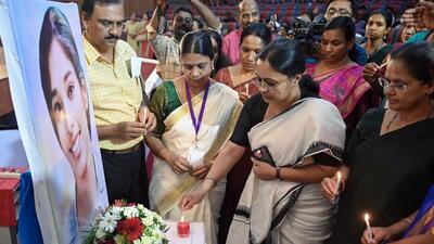 Kerala Health Minister Veena George pay tributes to Dr Vandana Das, who was stabbed to death by her patient, at AKG Hall in Thiruvananthapuram on Friday. (Sreeram DK)