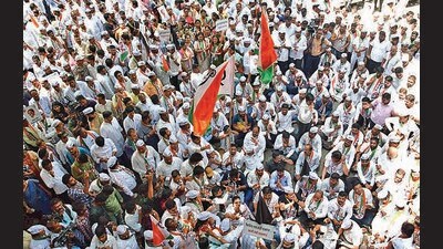 NCP workers stage a protest at the party office after the Enforcement Directorate (ED) summoned party leader Jayant Patil in connection with Infrastructure Leasing and Financial Services (IL & FS) scam, at Ballard Pier, in Mumbai on Monday. (BHUSHAN KOYANDE / HT PHOTO) NCP workers stage a protest at the party office after the Enforcement Directorate (ED) summoned party leader Jayant Patil in connection with Infrastructure Leasing and Financial Services (IL & FS) scam, at Ballard Pier, in Mumbai on Monday. (BHUSHAN KOYANDE / HT PHOTO)